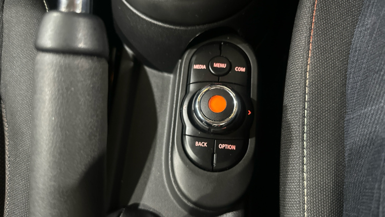 MINI Hatchback 1.5 Cooper Classic II 3dr Petrol Hatchback